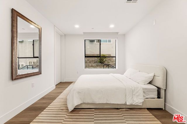 3651 Regal Place 201, Los Angeles, CA 90068