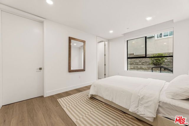 3651 Regal Place 201, Los Angeles, CA 90068