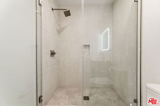 3651 Regal Place 201, Los Angeles, CA 90068
