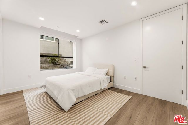 3651 Regal Place 201, Los Angeles, CA 90068