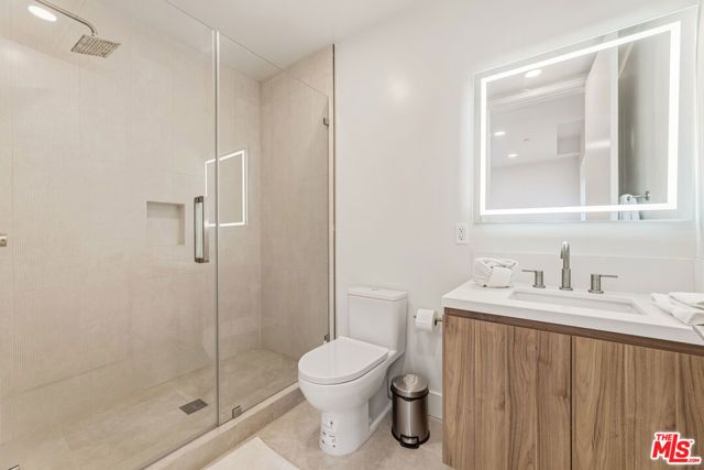 3651 Regal Place 201, Los Angeles, CA 90068
