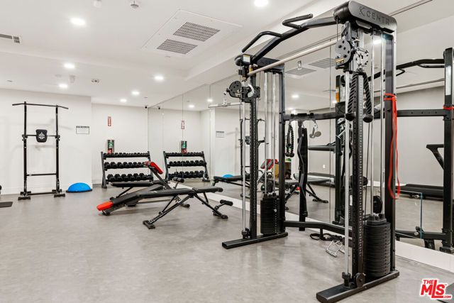 3651 Regal Place 201, Los Angeles, CA 90068