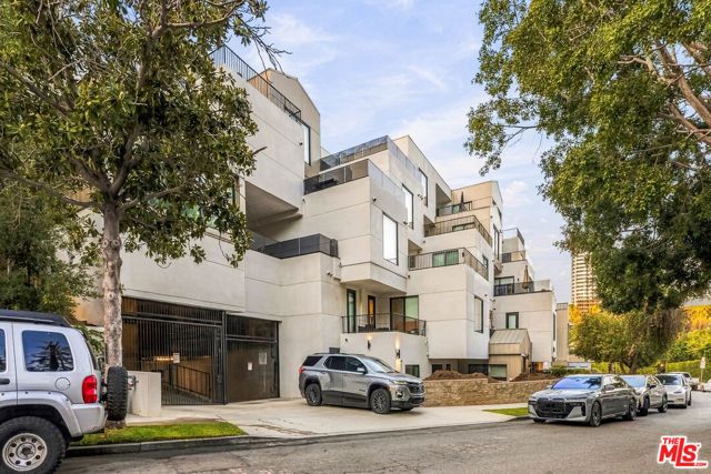 3651 Regal Place 201, Los Angeles, CA 90068