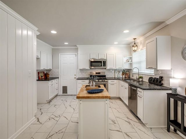 2112 Gladstone Terrace, Oklahoma City, OK 73120