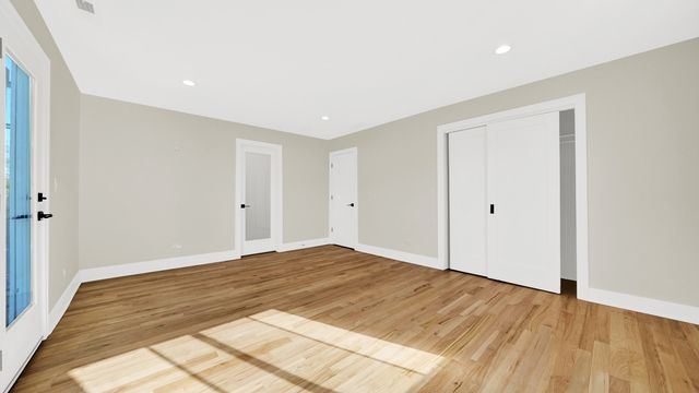 2128 N Lawler Avenue, Chicago, IL 60639