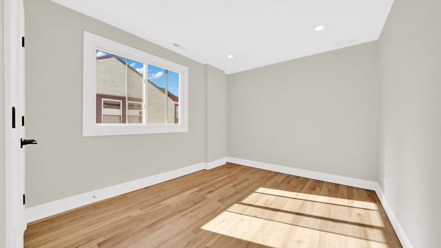 2128 N Lawler Avenue, Chicago, IL 60639