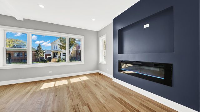 2128 N Lawler Avenue, Chicago, IL 60639