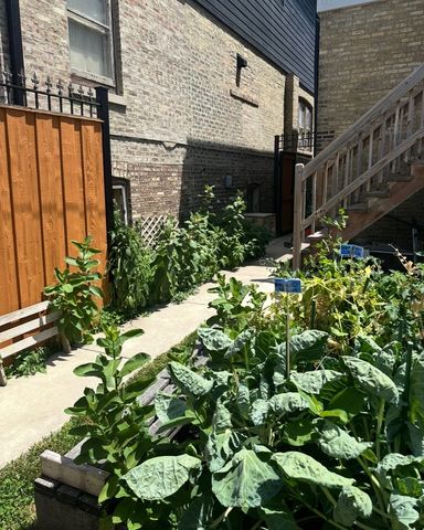 2128 N Lawler Avenue, Chicago, IL 60639