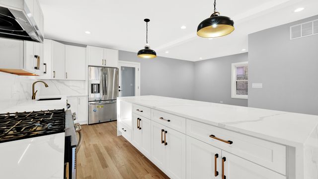 2128 N Lawler Avenue, Chicago, IL 60639