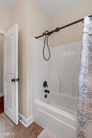 657 Alder Lane, Bossier City, LA 71111