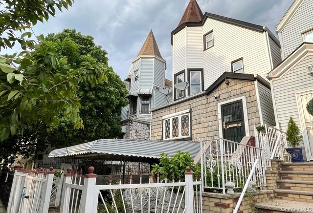 1542 Saint Lawrence Avenue, Bronx, NY 10460