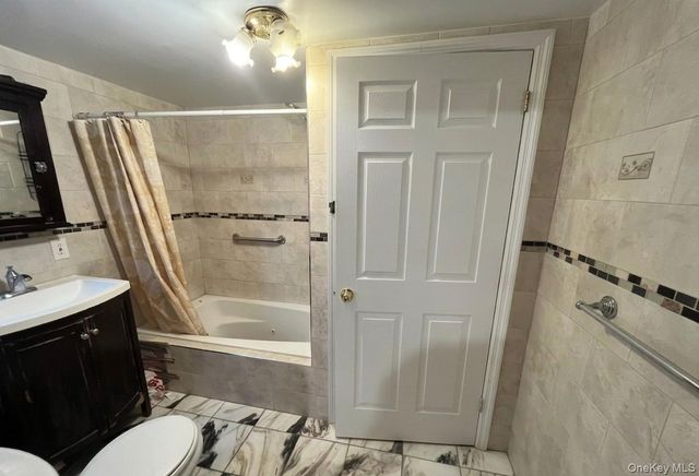 1542 Saint Lawrence Avenue, Bronx, NY 10460