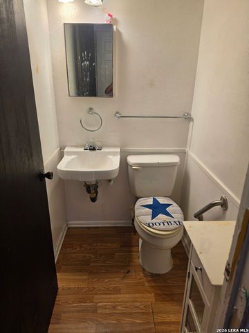 4426 Jamestown, San Antonio, TX 78220