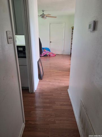 4426 Jamestown, San Antonio, TX 78220
