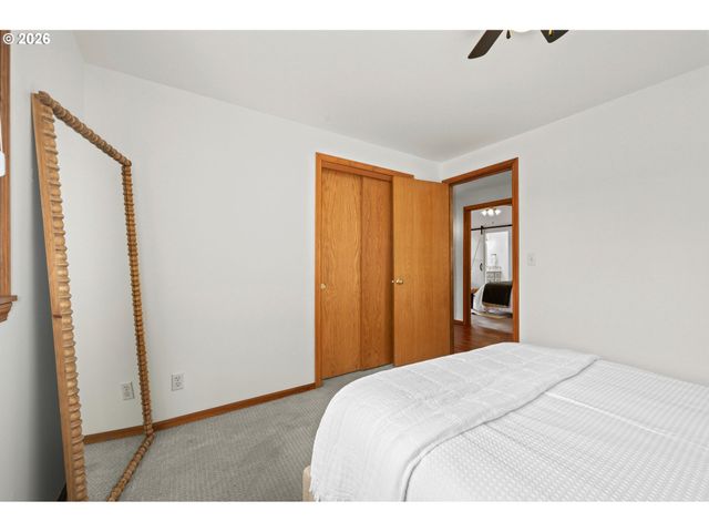 2381 DALE Ave, Eugene, OR 97408