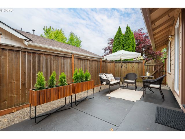 2381 DALE Ave, Eugene, OR 97408