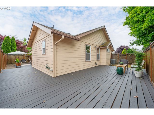2381 DALE Ave, Eugene, OR 97408