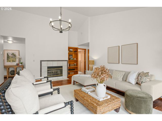 2381 DALE Ave, Eugene, OR 97408