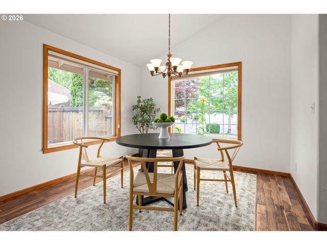 2381 DALE Ave, Eugene, OR 97408