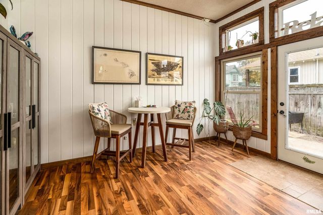 306 S MADISON Street, Marion, IL 62959