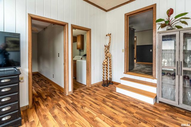 306 S MADISON Street, Marion, IL 62959