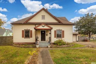 306 S MADISON Street, Marion, IL 62959