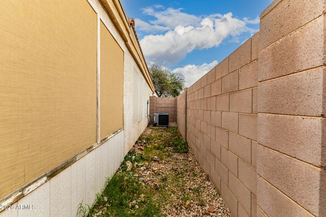 11340 W MADISEN ELLISE Drive, Surprise, AZ 85378