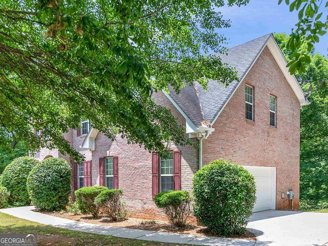 825 Stoneglen Court, Mcdonough, GA 30252