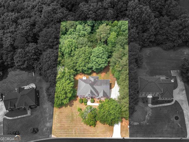 825 Stoneglen Court, Mcdonough, GA 30252