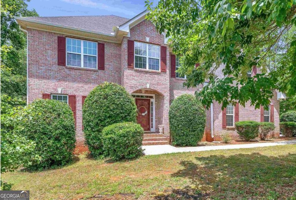 825 Stoneglen Court, Mcdonough, GA 30252