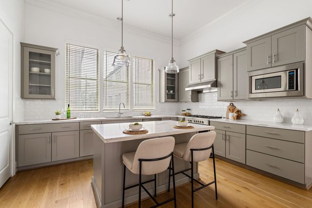 4014 University Grove Street, Houston, TX 77023
