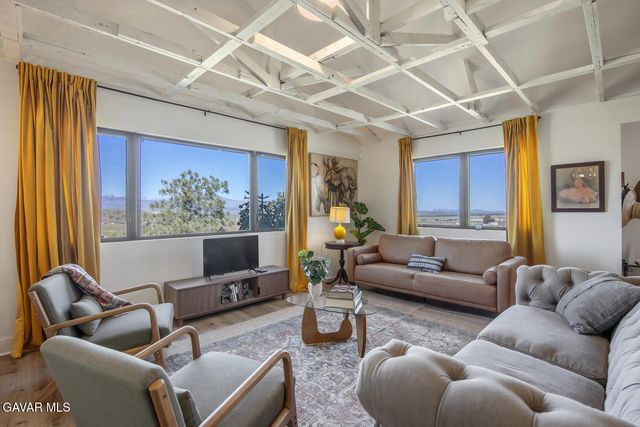 47721 222nd, Lancaster, CA 93536