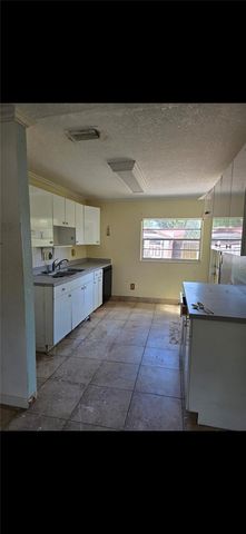 2712 E 99TH AVENUE, Tampa, FL 33612