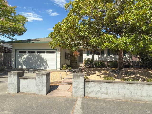 781 5th St W, Sonoma, CA 95476