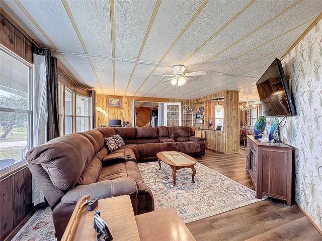 1311 MOHAWK CIRCLE, Tavares, FL 32778