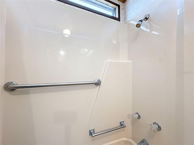 1311 MOHAWK CIRCLE, Tavares, FL 32778