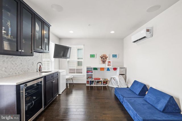 1737 13TH ST S, Arlington, VA 22204