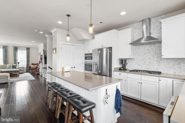 1737 13TH ST S, Arlington, VA 22204