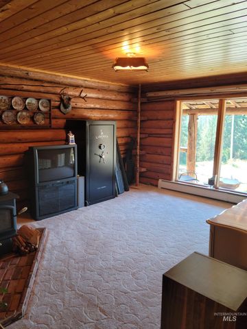 14797 Grangemont Road, Orofino, ID 83544