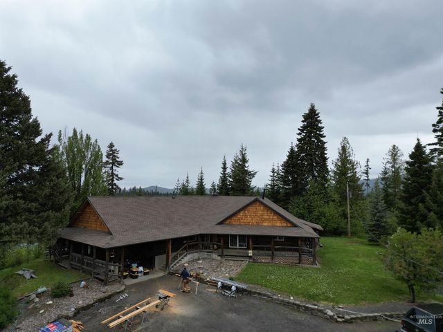 14797 Grangemont Road, Orofino, ID 83544
