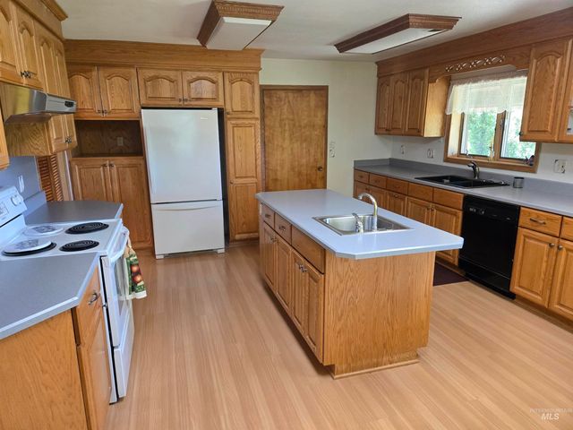 14797 Grangemont Road, Orofino, ID 83544