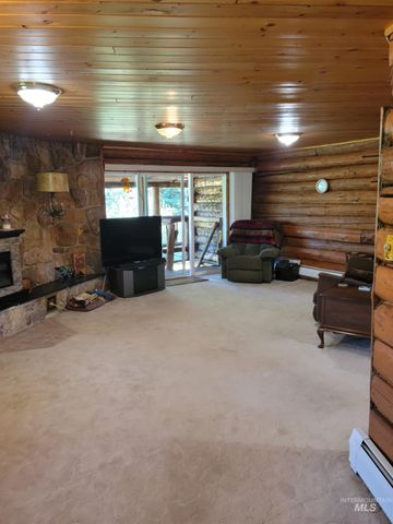 14797 Grangemont Road, Orofino, ID 83544