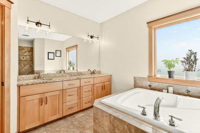5234 80th Avenue SW, Byron, MN 55920