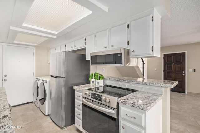8641 S 51ST Street 2, Phoenix, AZ 85044