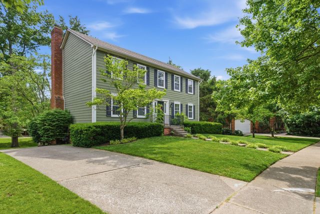 2405 Brookshire Circle, Lexington, KY 40515