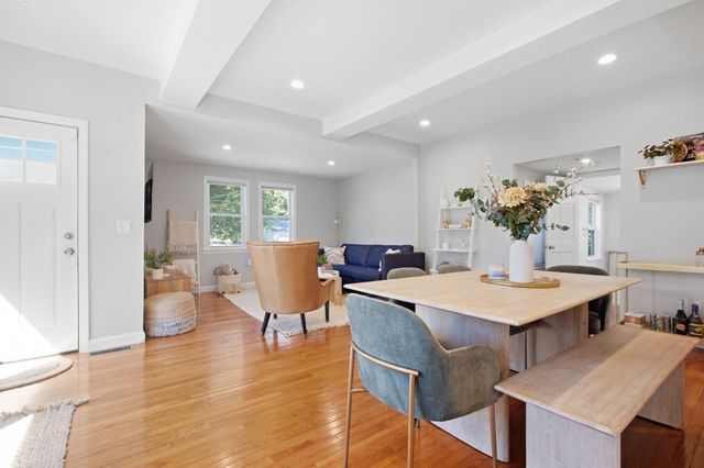 29 Canterbury Drive, Reading, MA 01867