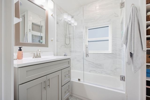 29 Canterbury Drive, Reading, MA 01867
