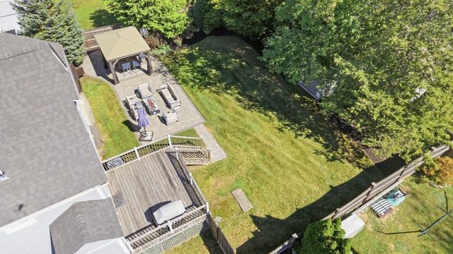 29 Canterbury Drive, Reading, MA 01867