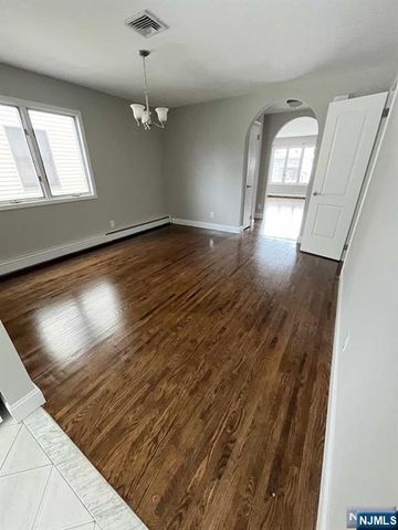 33 Maple Avenue BB, South Hackensack, NJ 07606