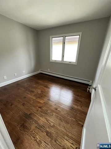 33 Maple Avenue BB, South Hackensack, NJ 07606